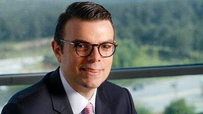 Abdi İbrahim, bilimin ışığı ile liseli gençleri aydınlatıyor; Geleceği Keşfedenler Programı’nın üçüncü devri tamamlandı
