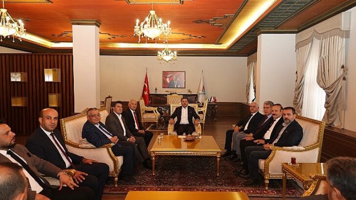 Ahilik Haftası kutlama heyeti Lider Arı’yı ziyaret etti