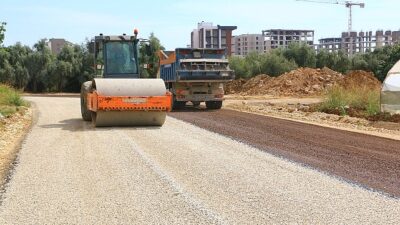 Aksu Altıntaş’ta 35 kilometre yeni yol açıldı