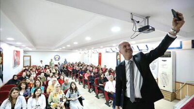 Başkan Taban Kariyer Gününde Lise Öğrencileriyle Buluştu