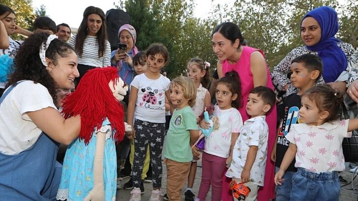 Bayraklı’da çocuklar şenlikte buluştu
