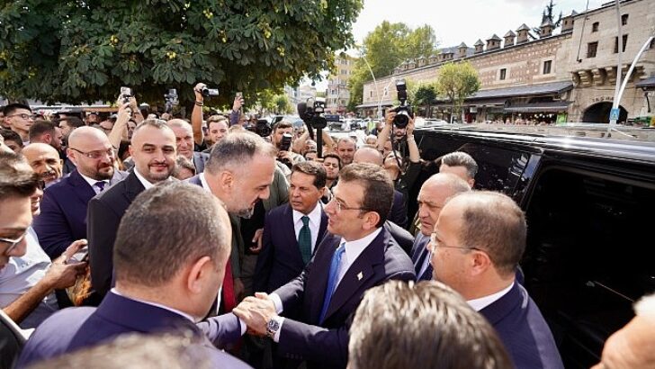 Ekrem İmamoğlu: Bir avuç insanı değil, bu memleketin evlatlarını memnun etmek için, daima birlikte milletin iktidarına yürüyeceğiz