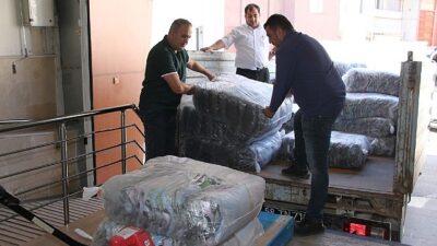 Hemşehrimiz çocuk kıyafeti bağışladı