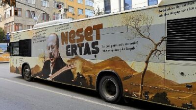 İETT, Türk Halk Müziği’nin en değerli ustalarından Neşet Ertaş’ı vefatının 12.yıl dönümünde vefa otobüsü ile anıyor