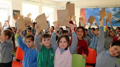 Kâğıdın serüveni köy okullarıyla buluştu