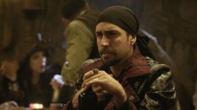 Kalpazan dizisinin Kartal’ı Çağlar Ertuğrul kimdir? Çağlar Ertuğrul kaç yaşında, nereli, hangi dizi ve filmlerde oynadı?