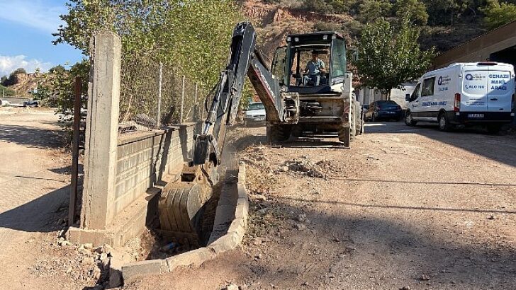 Kumluca Kent Mezarlığı’na cenaze hizmet ünitesi açıldı