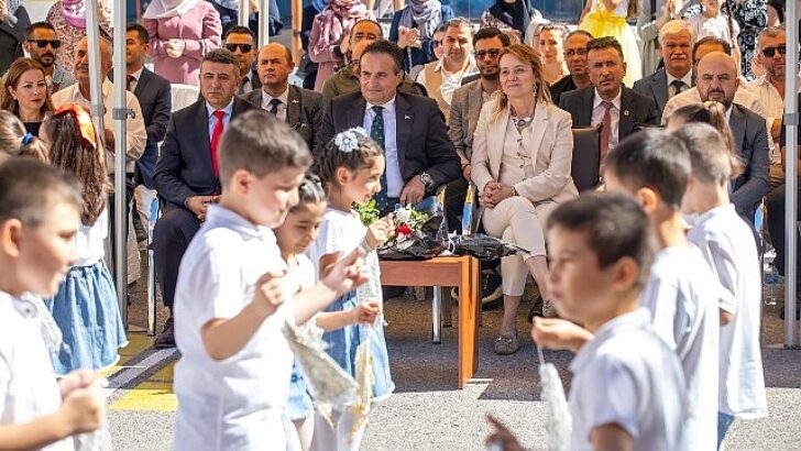 Lider Memnun İlköğretim Haftası’nı öğrencilerle birlikte kutladı