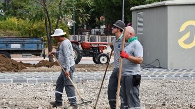 Lider Topaloğlu park çalışmasını inceledi