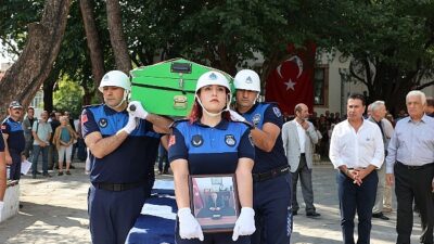 Muğla Büyükşehir Belediyesi Zabıta Daire Başkanlığı misyonunda iken vefat eden Şevket Gülen için Büyükşehir Belediyesi Hizmet binasında merasim düzenlendi.