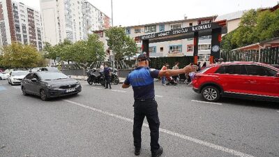 Zabıta grupları öğrenciler için vazife başında