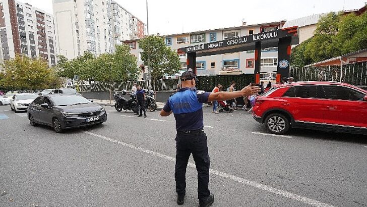 Zabıta grupları öğrenciler için vazife başında
