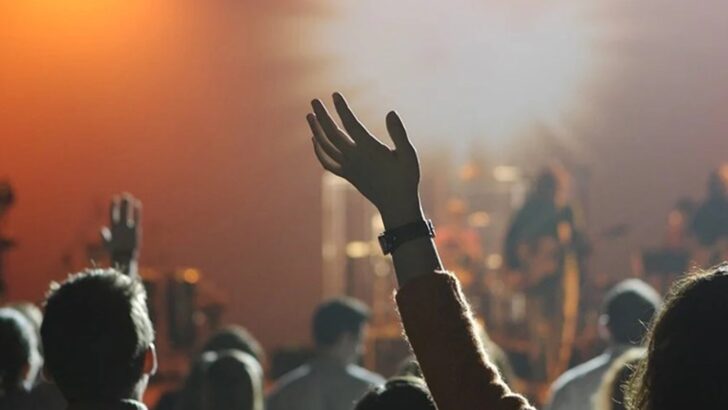 29 Ekim Cumhuriyet Bayramı konser takvimi 2024! 29 Ekim Cumhuriyet Bayramı’nda İzmir’de hangi ilçede, kimin konseri var?