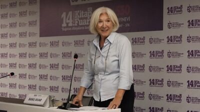 Banu Avar: ABD çöküş periyoduna girdi