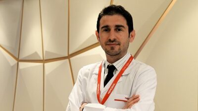 Beğenilen Işık Parlamaları Retina Yırtığı Habercisi Olabilir!