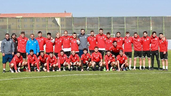 Burhaniye Belediyespor, Balıkesir Derbisine Hazır