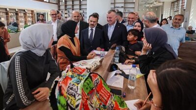 Büyükakın: Gayeniz yüzyıllıksa insan yetiştirin