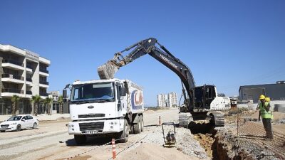 Büyükşehir’den Aksu’da 185 milyonluk altyapı çalışması