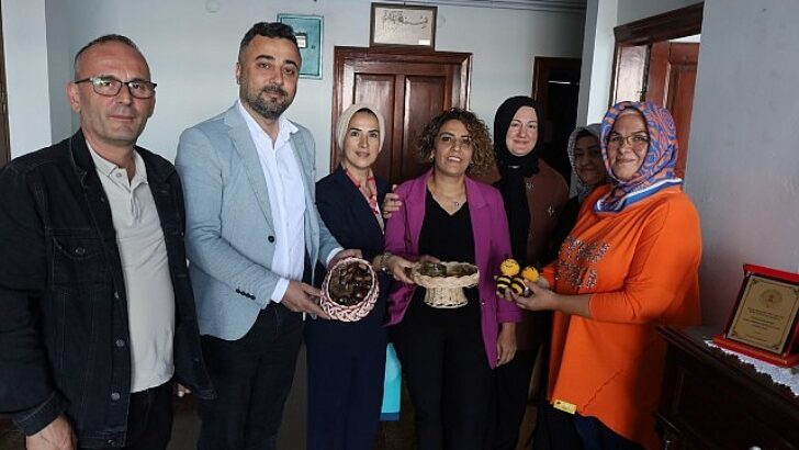 Büyükşehir’den bayan çiftçilere tam dayanak