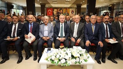 Cem Vakfının çalıştayında Büyükakın’a ağır ilgi