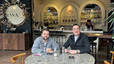 Cet Gönül ve Batuhan Erdem Yaza Veda Partisi Düzenledi