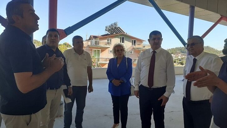 CHP Antalya Milletvekili Cavit Arı Göynük pazarını inceledi