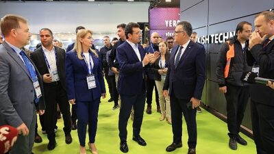 Ekrem İmamoğlu TUSAŞ Standını Ziyaret Etti