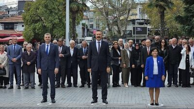 Gölcük’te Muhtarlar Günü merasimle kutlandı.
