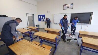 İstanbul Büyükşehir Belediyesi (İBB), öğrencilerin pak ve sağlıklı bir ortamda eğitim görmelerine dayanak sağlamak hedefiyle “İBB Pak Okul Projesini başlattı