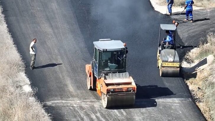 İZBETON grupları Bozdağ Kayak Merkezi’nin yolunu yeniledi