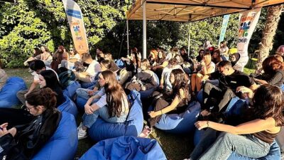 İzmir’de gençlerin “deneyim seyahati başladı