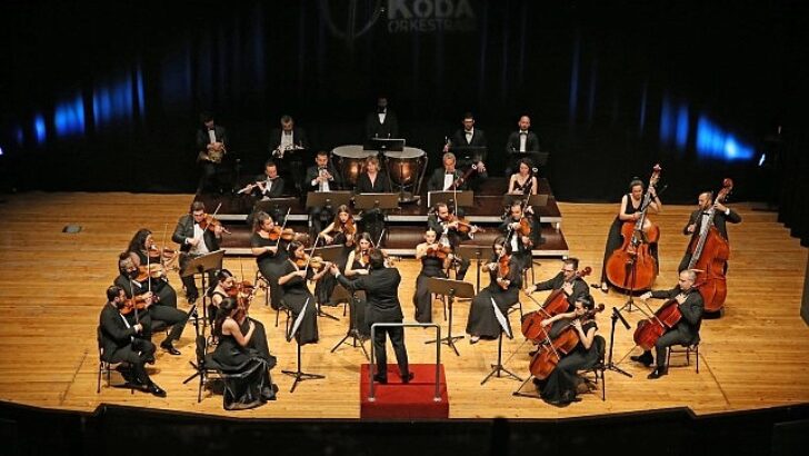 Karşıyaka’dan 29 Ekim’e mükemmel kutlama!