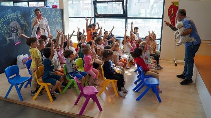 Karşıyakalı çocuklara hayvan sevgisi aşılanıyor