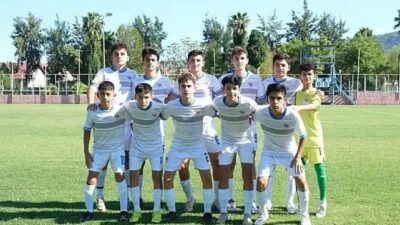Kemer Belediye altyapı ekiplerinden 3 maçta 6 puan