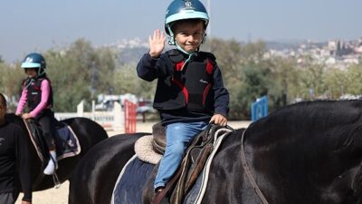 Kocaeli’de 20 bin çocuk binicilik sporuyla tanıştı