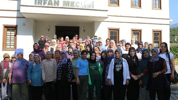 Köprübaşılı Bayanlar Manisa’yı Gezdi