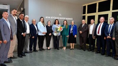 Lider Çerçioğlu’na Efeler’in muhtarlarından ziyaret.