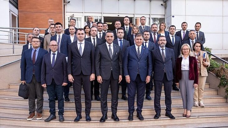 Lider Tugay’dan ilçe belediyelerine takviye iletisi