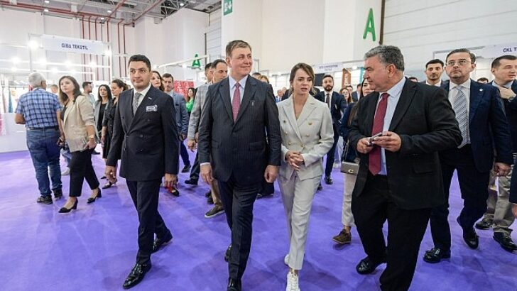 Tugay: İzmir dokumacılık ve moda dalında öncü rolünü sürdürecek