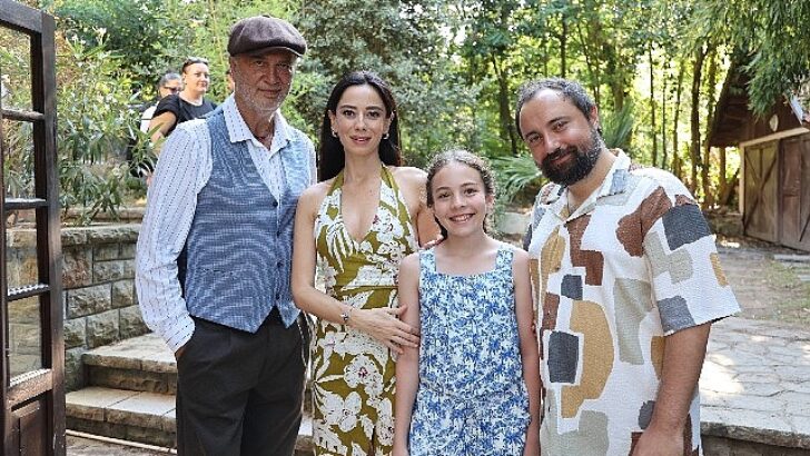 Yılın aile güldürüsüne çok az kaldı