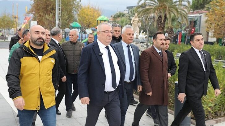 Akçay kordonunda büfeler kaldırıldı, etraf düzenleme çalışmaları başladı
