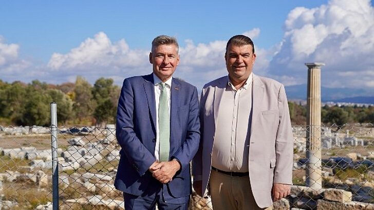 Almanya İzmir Başkonsolosu’ndan Lider Yetişkin’e ziyaret
