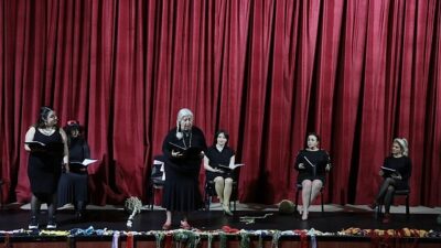 Bayan Öyküleri Sahnede Hayat Buluyor “Kadına Şiddete Yönelik Farkındalık” Haftasında Bayanlardan Şov