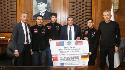 Bayındırlı Öğrenciler Belediye Başkanı Davut Sakarsu’yu Ziyaret Etti