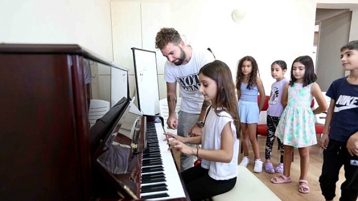 Bayraklı’da kültür-sanat kurslarına ağır ilgi