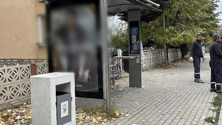 Bekleme noktalarına küllüklü çöp kutuları yerleştirildi