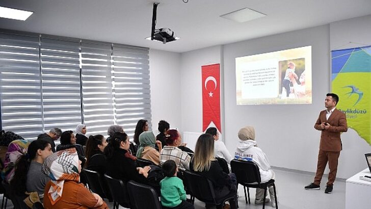 Beylikdüzü’nde “Nesiller Ortası Aktarım” semineri düzenlendi