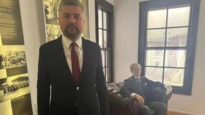 Buca Belediye Başkanı Görkem Duman: “Atam; emanetin ve bize bıraktığın bu ulu bayrak, ebediyen payidar kalacak”