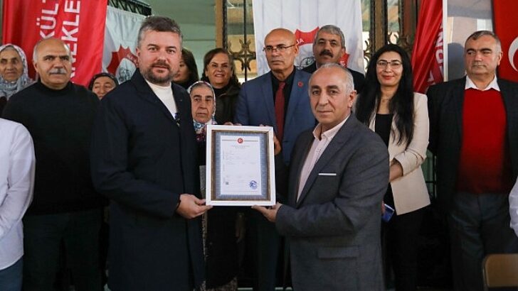 Buca Cemevi’nin 31 yıllık mülkiyet sorunu çözüldü