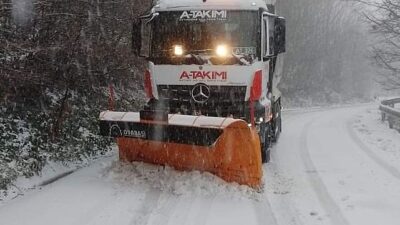 Büyükşehir karla çabada seferber oldu